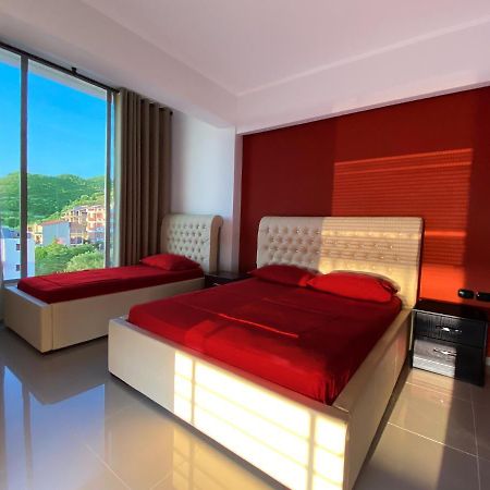 Hotel Albsin Vlore Exterior photo